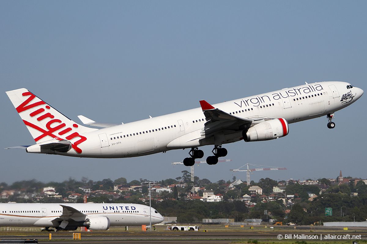 VH-XFH · Airbus A330-243 · (SYD / YSSY)
