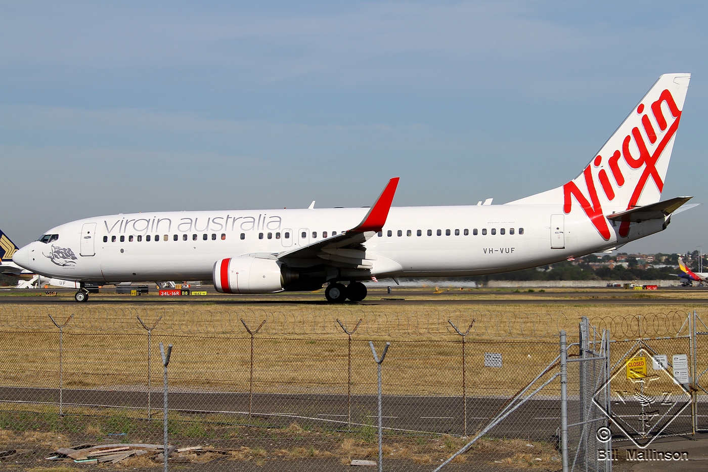 VH-VUF · Boeing 737-8FE(WL) · (SYD / YSSY)