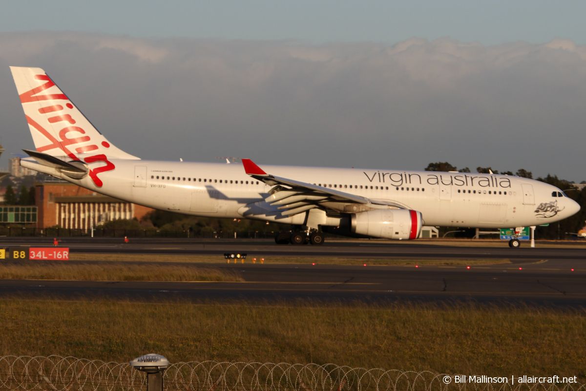 VH-XFD · Airbus A330-243 · (SYD / YSSY)