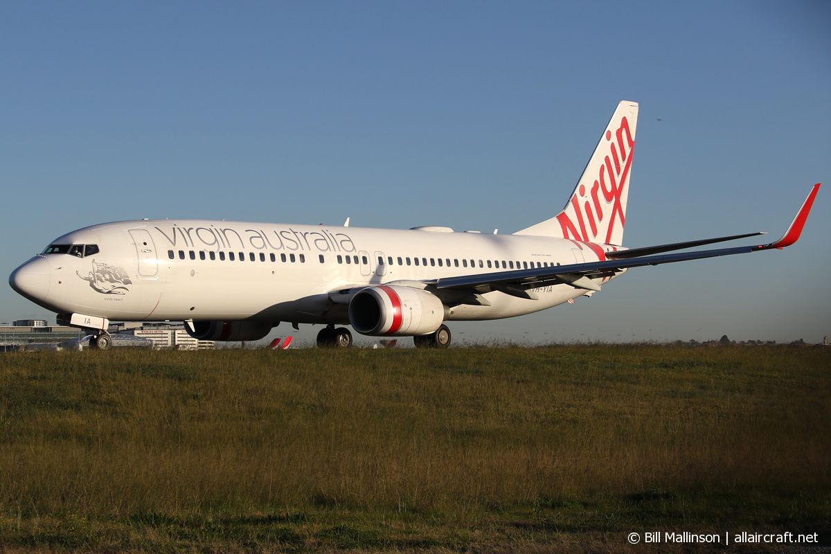 VH-YIA · Boeing 737-8FE(WL) · (SYD / YSSY)