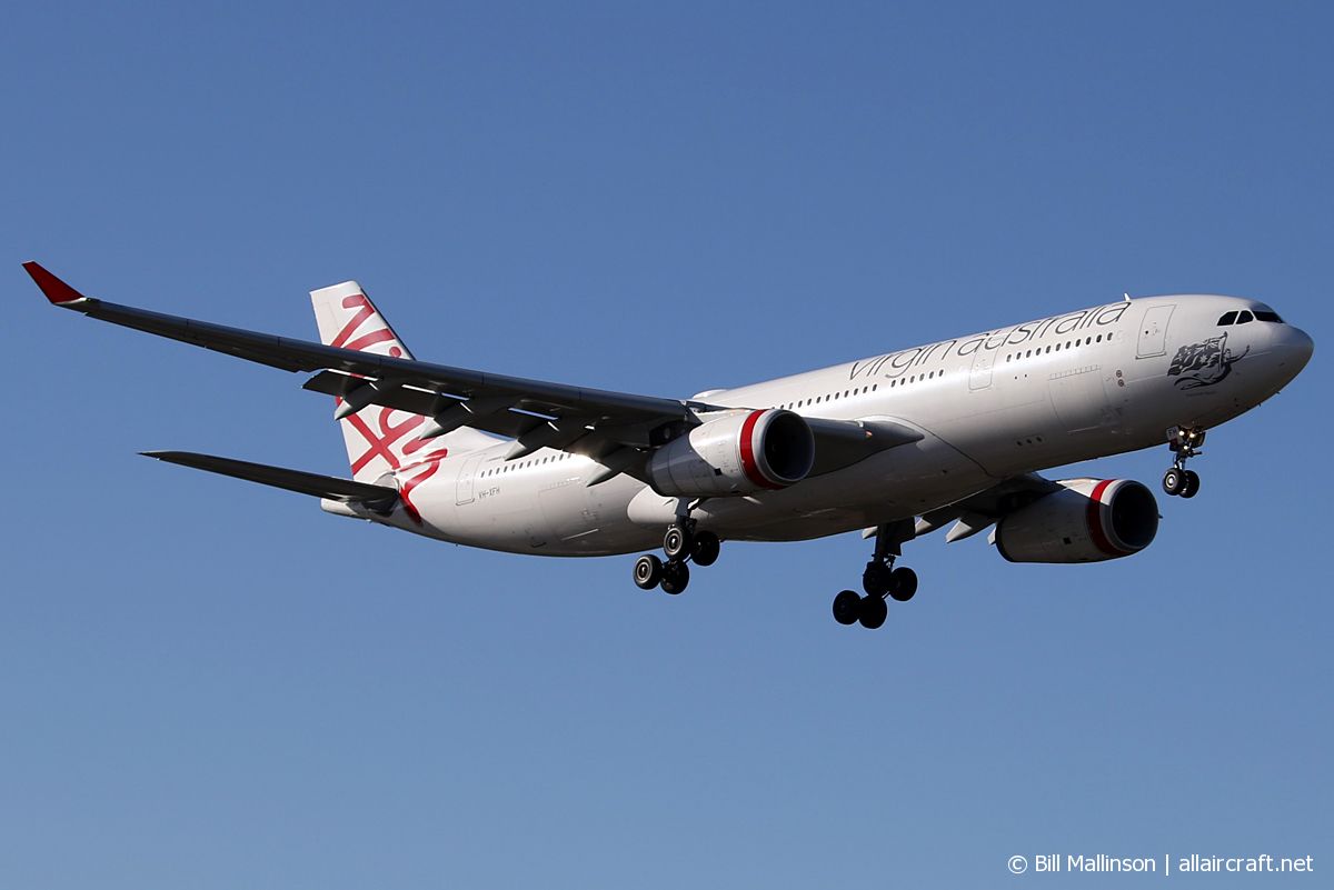 VH-XFH · Airbus A330-243 · (SYD / YSSY)
