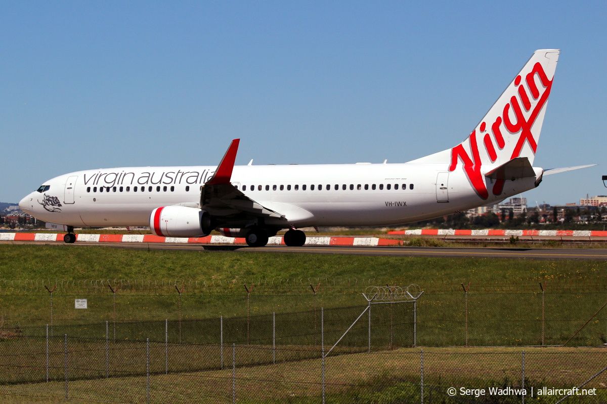 VH-IWX · Boeing 737-8SA(WL) · (SYD / YSSY)