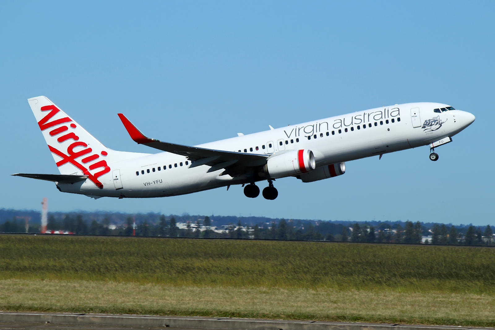 VH-YFU · Boeing 737-8FE(WL) · (SYD / YSSY)