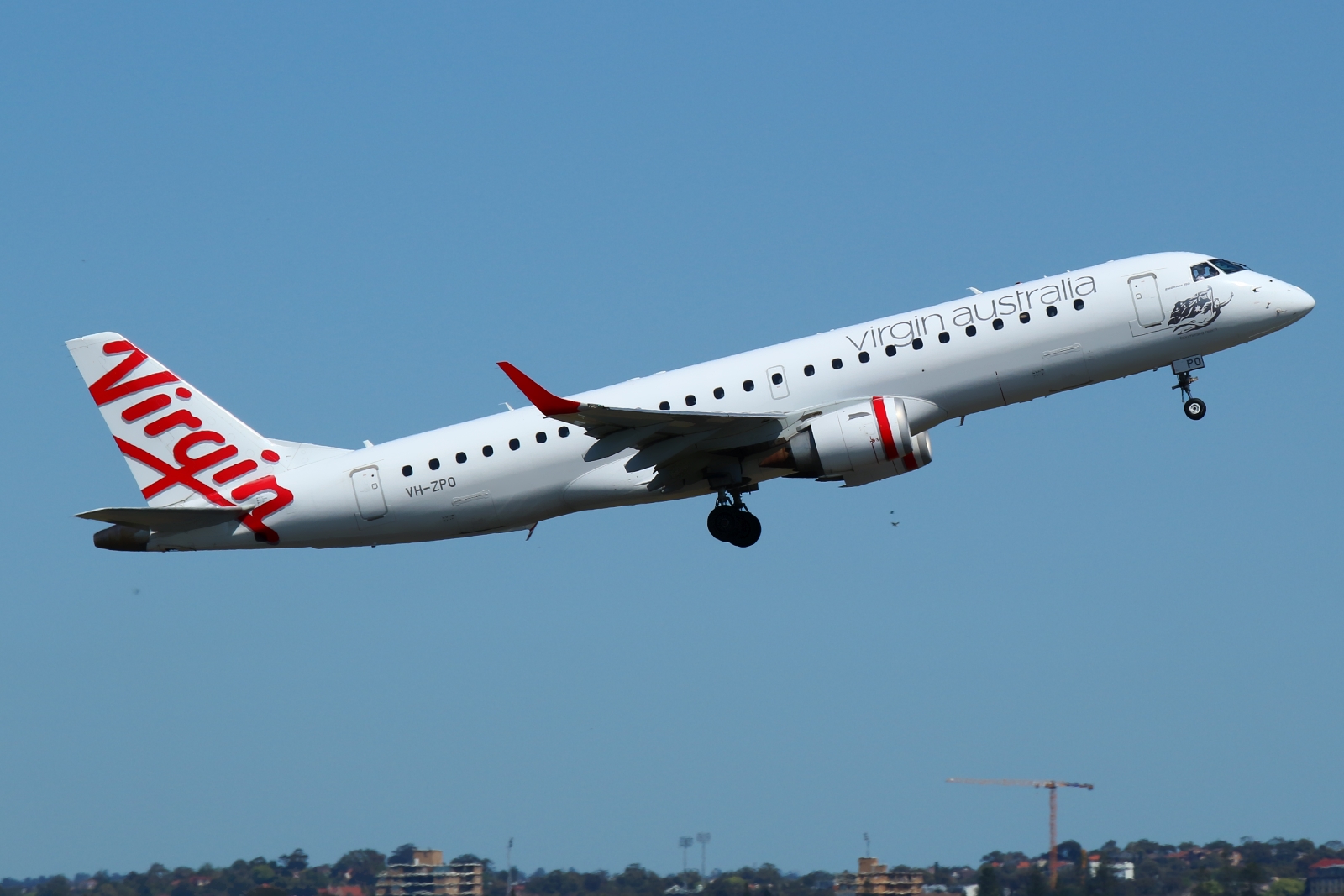 VH-ZPO · Embraer ERJ-190AR · (SYD / YSSY)