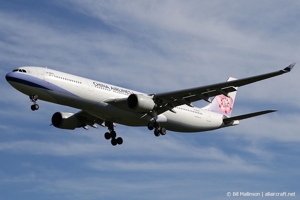 B-18317 · Airbus A330-302 · (CHC / NZCH)