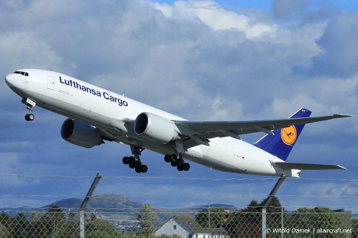 D-ALFC · Boeing 777-FBT · (SVG / ENZV)