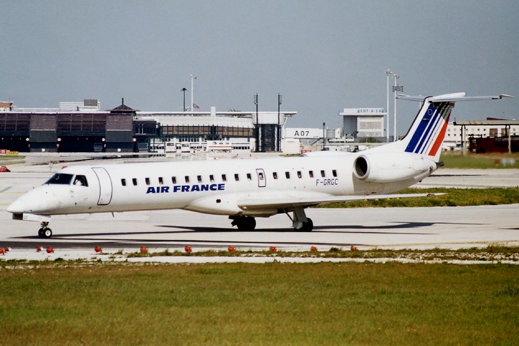 F-GRGC · Embraer ERJ-145EU · (LIS / LPPT)
