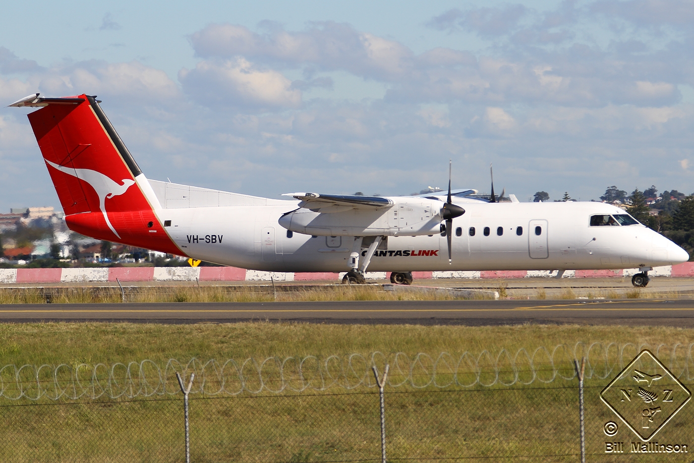 VH-SBV · Bombardier Dash 8-Q315 · (SYD / YSSY)