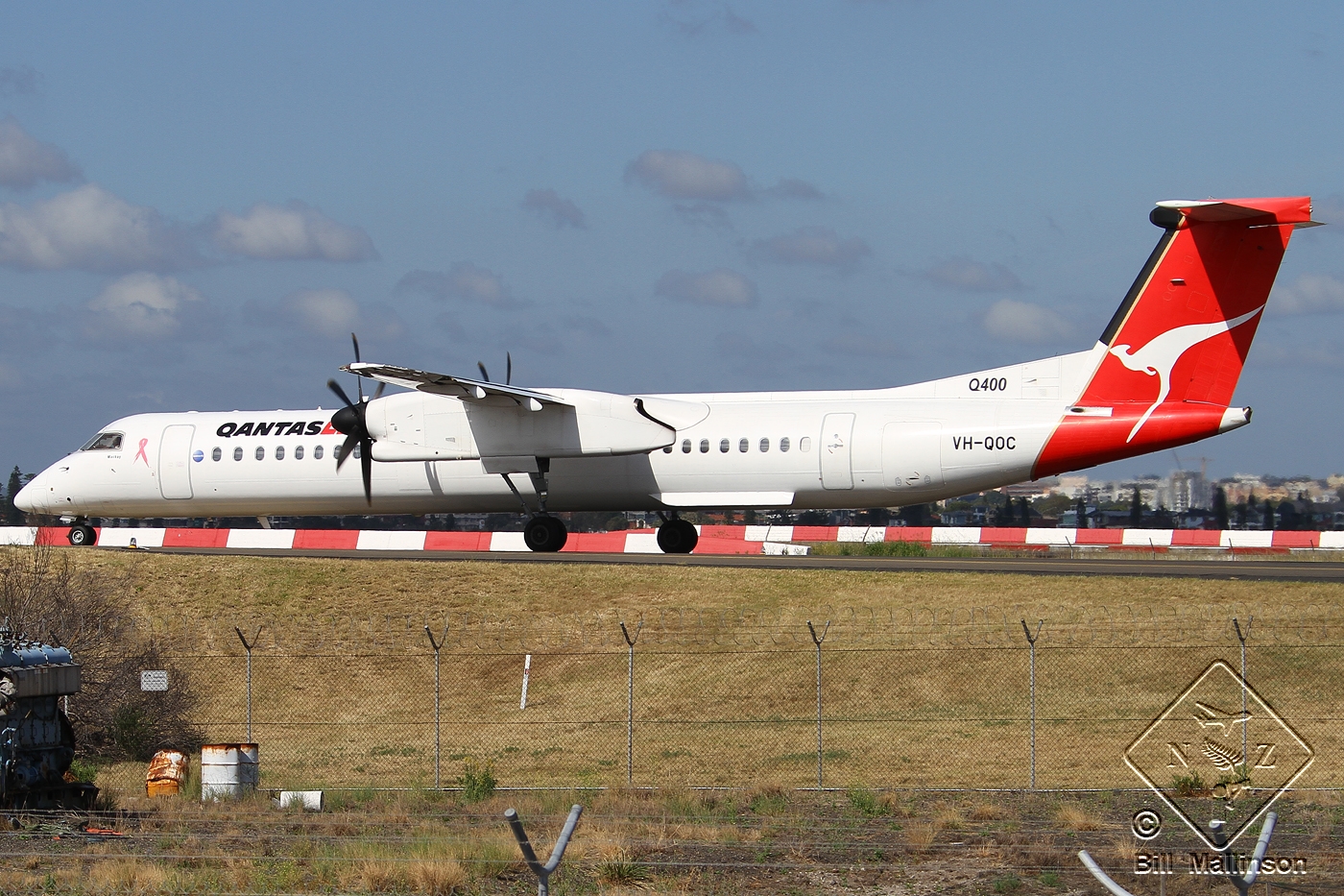 VH-QOC · Bombardier Dash 8-Q402 · (SYD / YSSY)