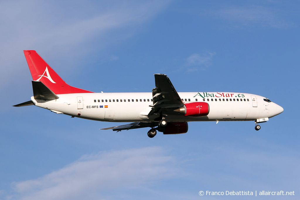 EC-MFS · Boeing 737-4Y0 · (MLA / LMML)