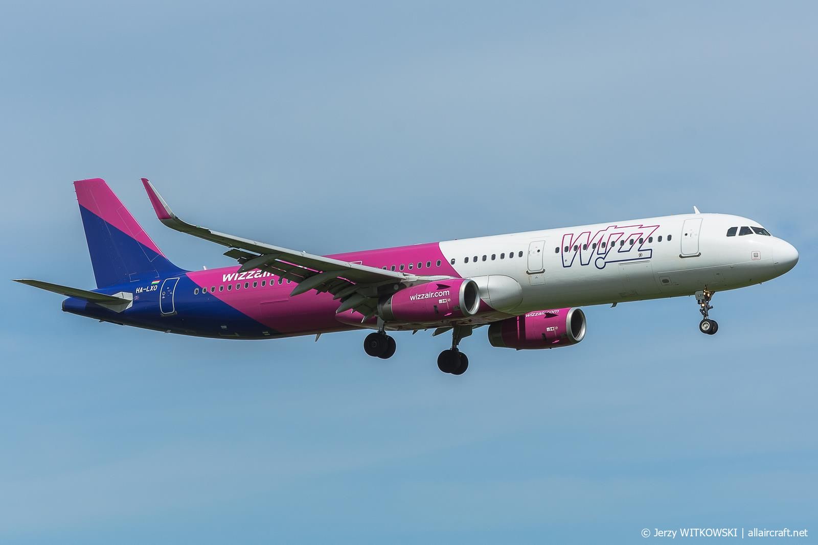 HA-LXO · Airbus A321-231(WL) · (WAW / EPWA)
