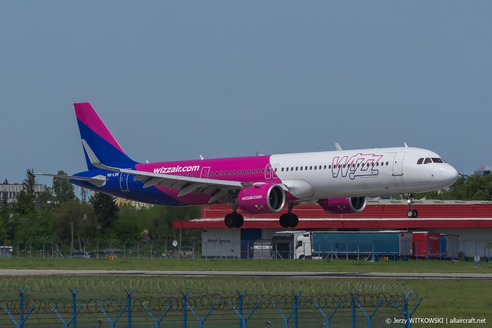 HA-LVK · Airbus A321-271NX · (WAW / EPWA)