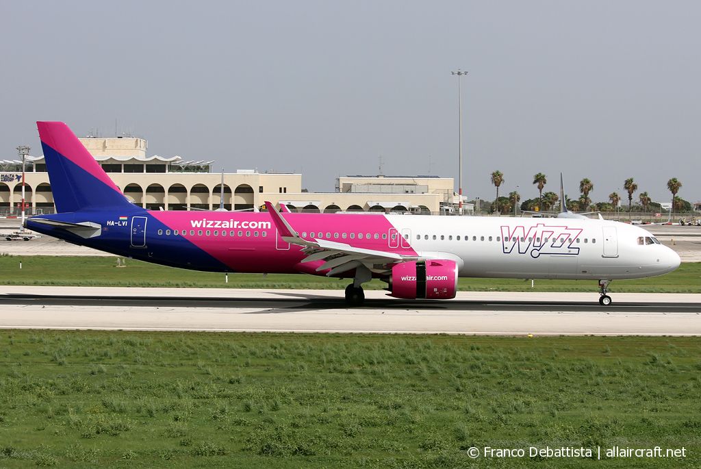 HA-LVI · Airbus A321-271NX · (MLA / LMML)