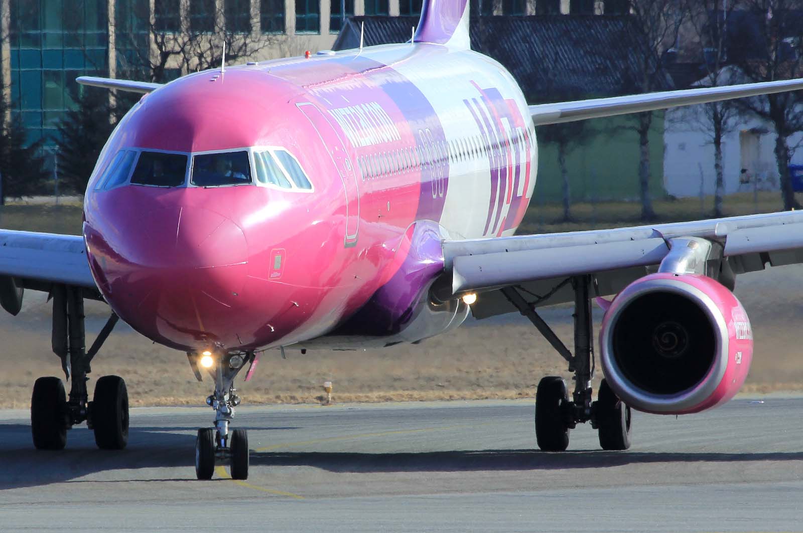 HA-LPR · Airbus A320-232 · (SVG / ENZV)