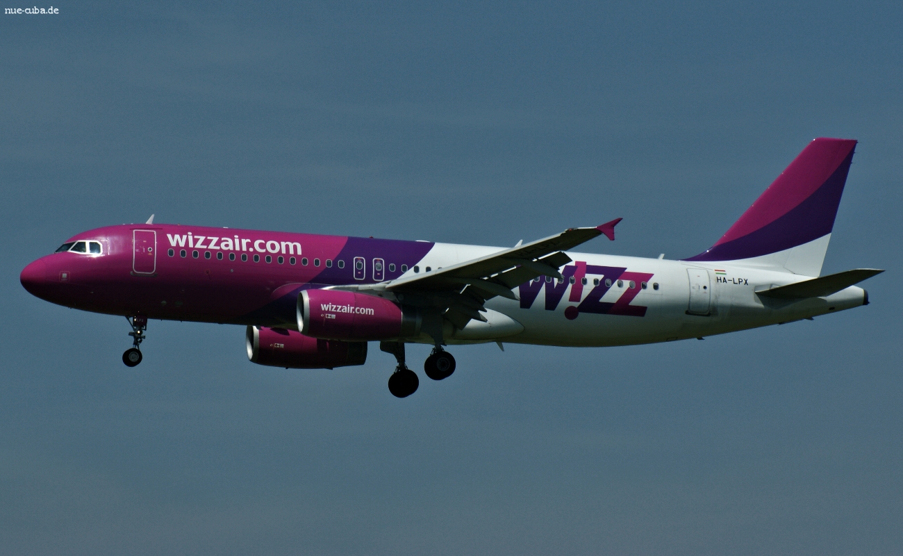 HA-LPX · Airbus A320-232 · (FMM / EDJA)