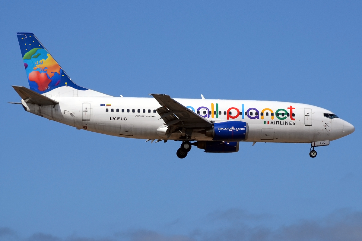 LY-FLC · Boeing 737-31S · (LPA / GCLP)