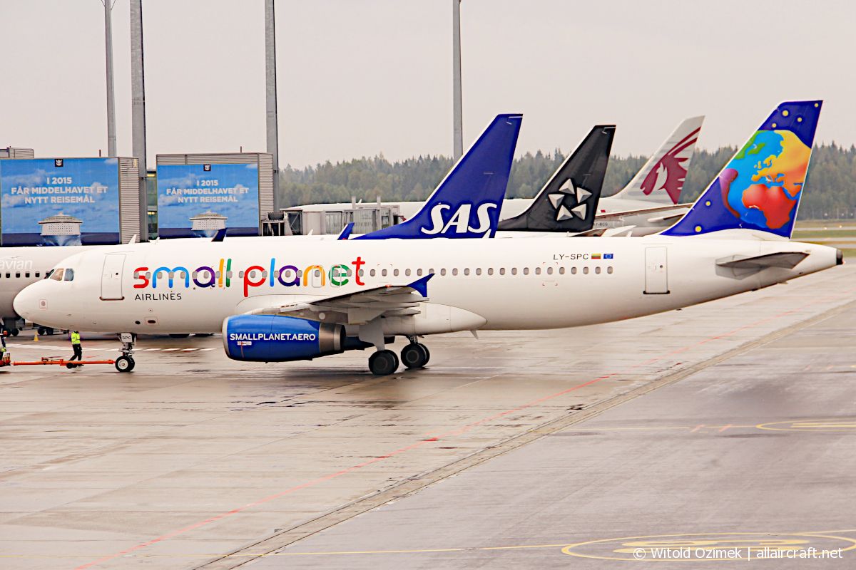 LY-SPC · Airbus A320-231 · (OSL / ENGM)