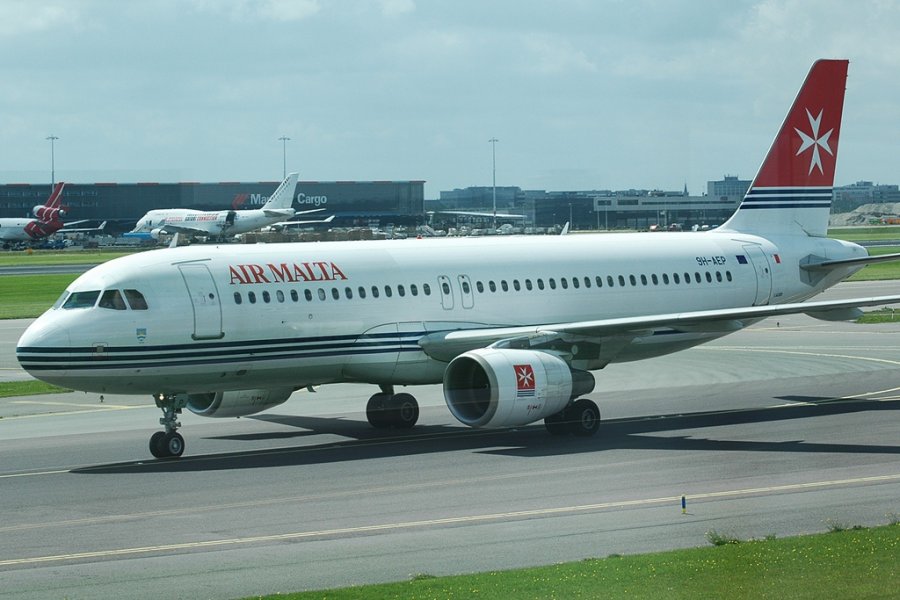 9H-AEP · Airbus A320-214 · (AMS / EHAM)