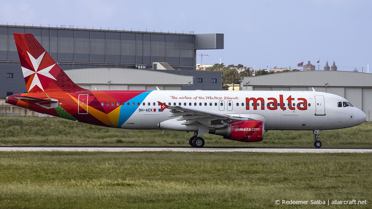 9H-AEK · Airbus A320-211 · (MLA / LMML)