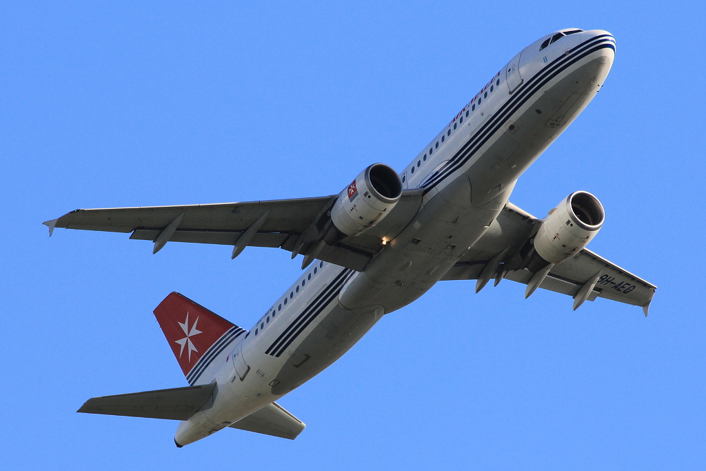 9H-AEQ · Airbus A320-214 · (FCO / LIRF)
