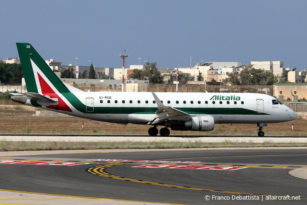 EI-RDE · Embraer 170-200STD · (MLA / LMML)