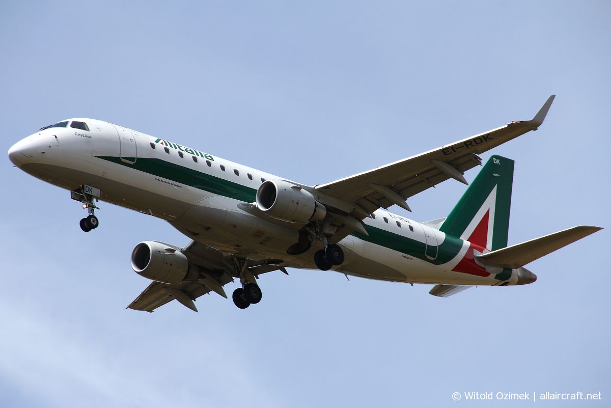 EI-RDK · Embraer 170-200STD · (FCO / LIRF)