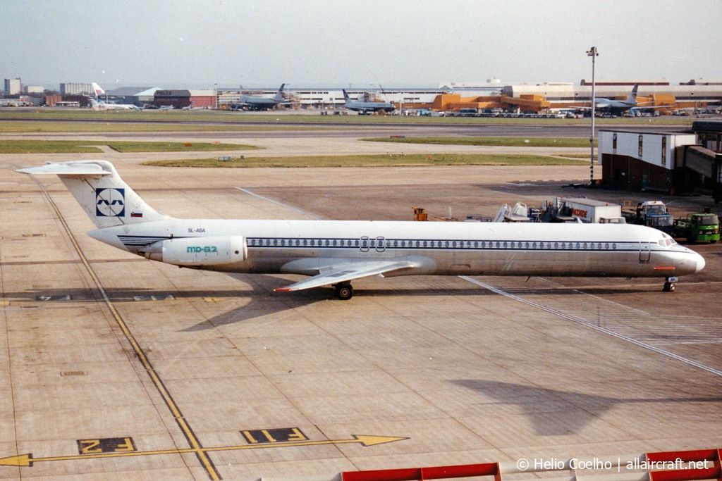 SL-ABA · McDonnell Douglas MD-82 · (LHR / EGLL)