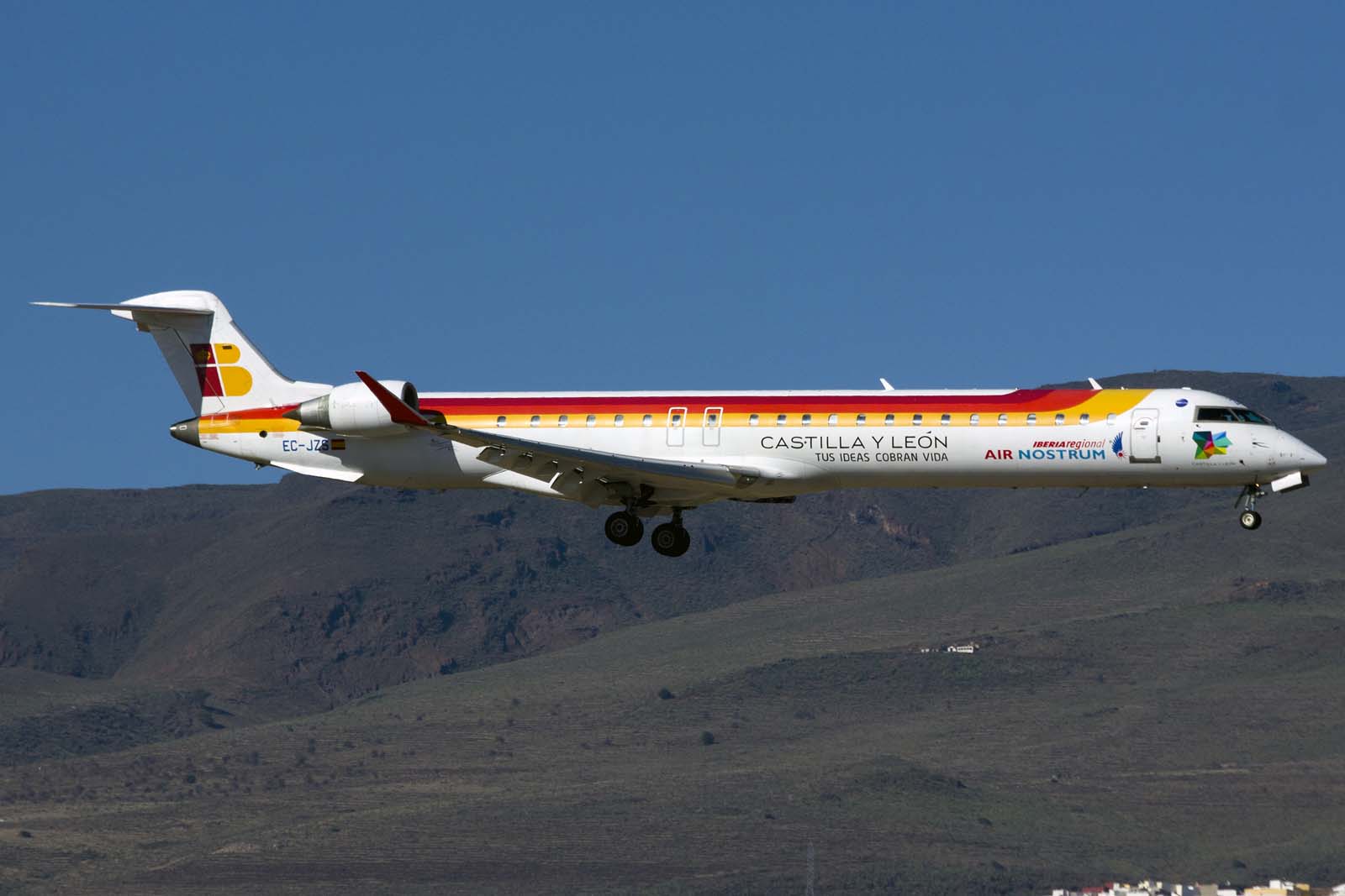 EC-JZS · Bombardier CRJ-900ER · (LPA / GCLP)