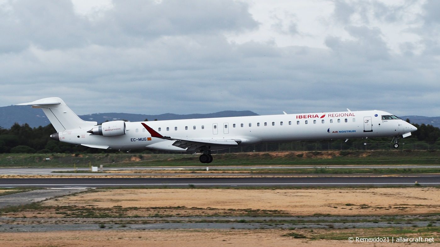 EC-MUG · Bombardier CRJ-1000 · (FAO / LPFR)