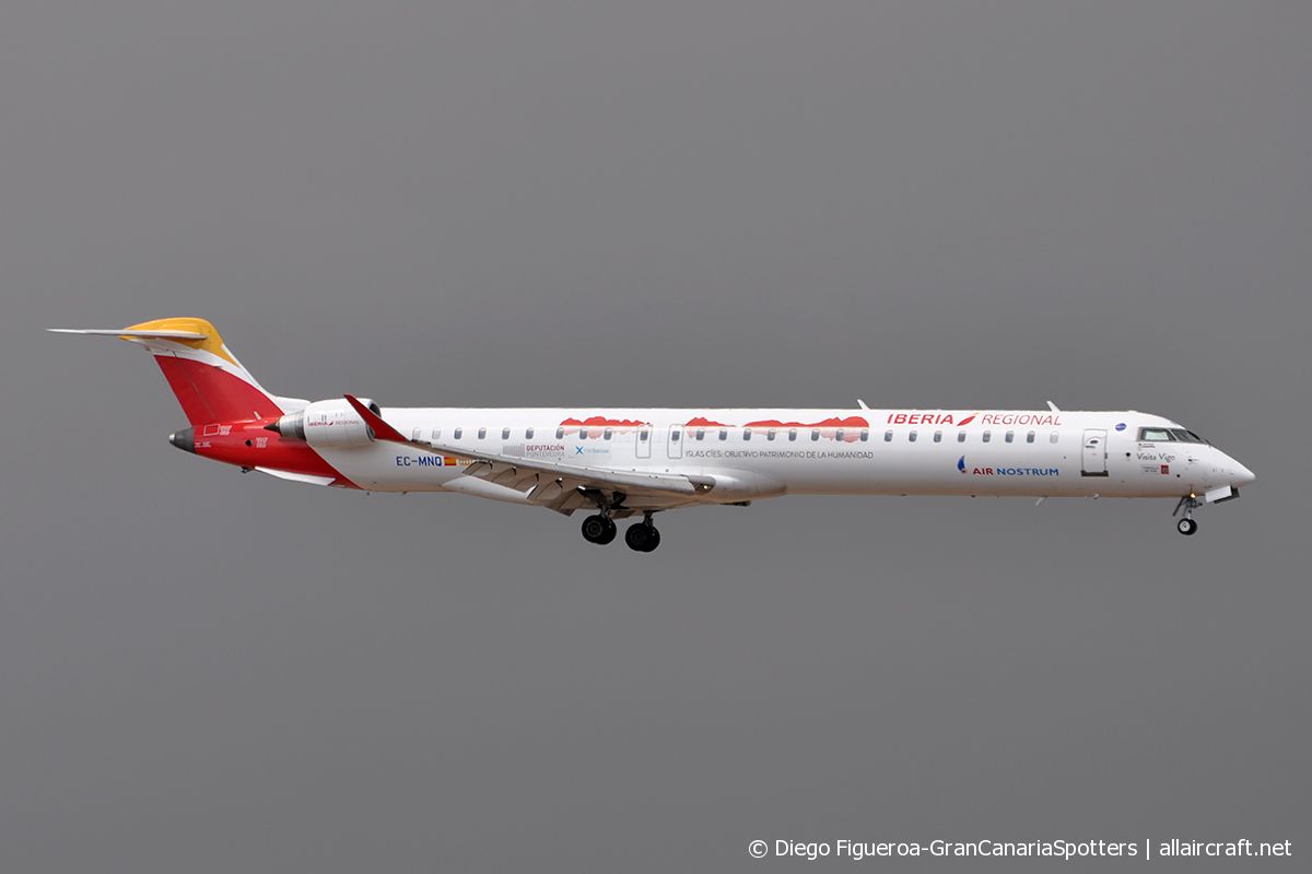 EC-MNQ · Bombardier CRJ-1000 · (LPA / GCLP)