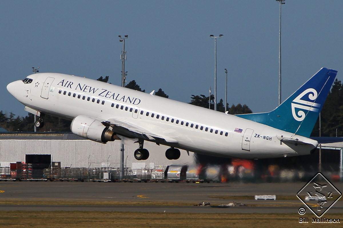 ZK-NGH · Boeing 737-319 · (CHC / NZCH)
