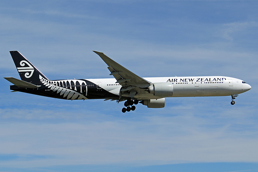 ZK-OKS · Boeing 777-319 · (LHR / EGLL)
