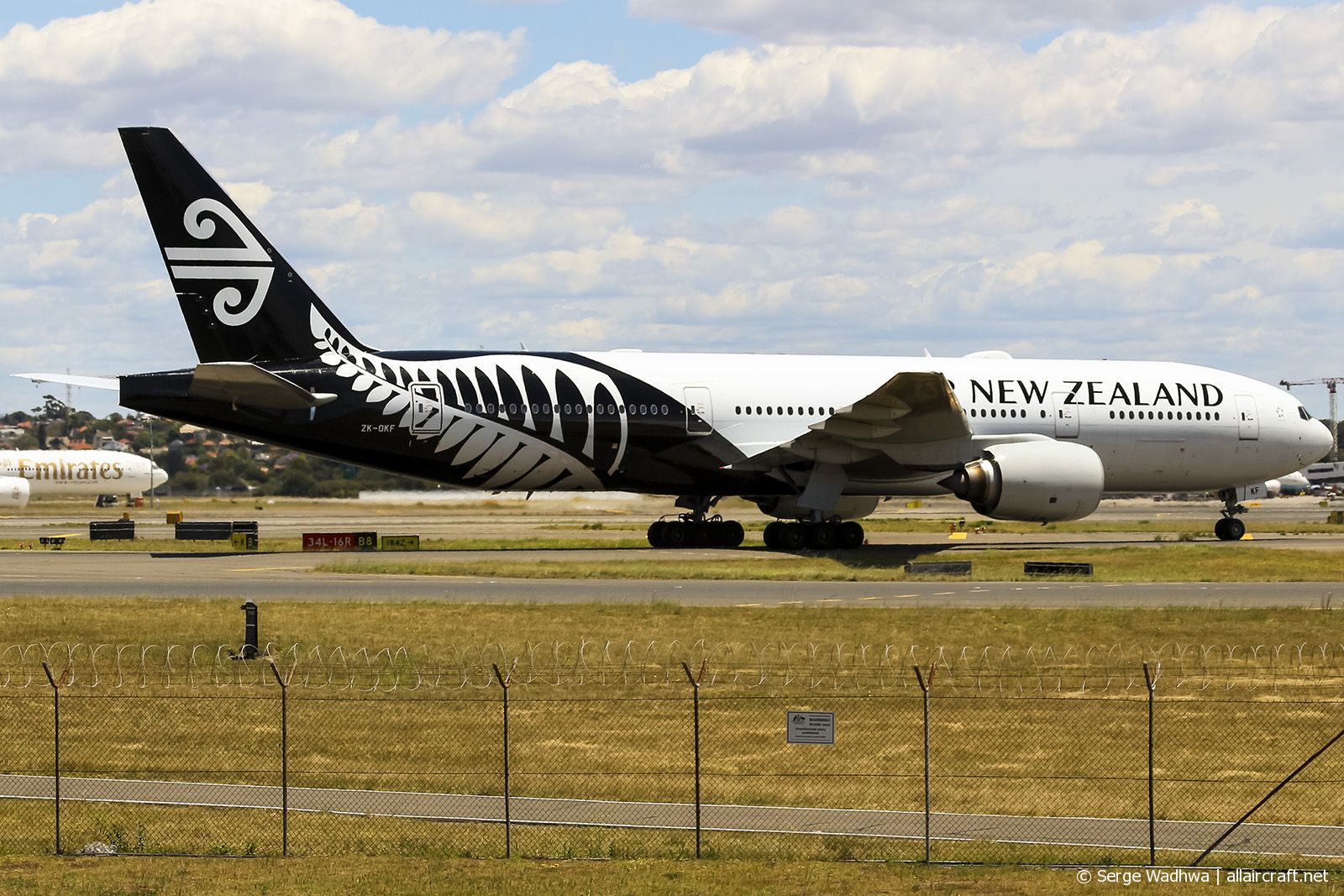 ZK-OKF · Boeing 777-219/ER · (SYD / YSSY)