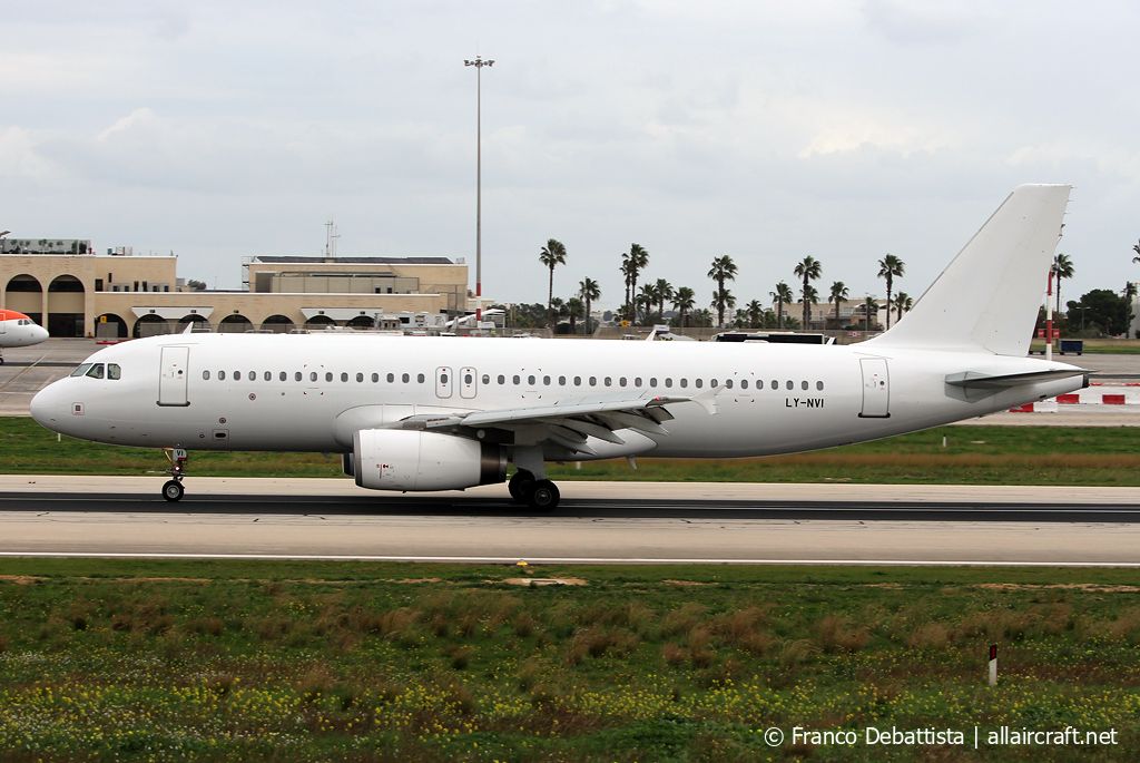 LY-NVI · Airbus A320-232 · (MLA / LMML)