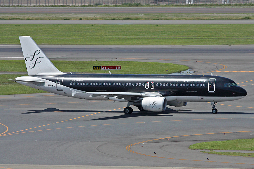 JA01MC · Airbus A320-214 · (HND / RJTT)
