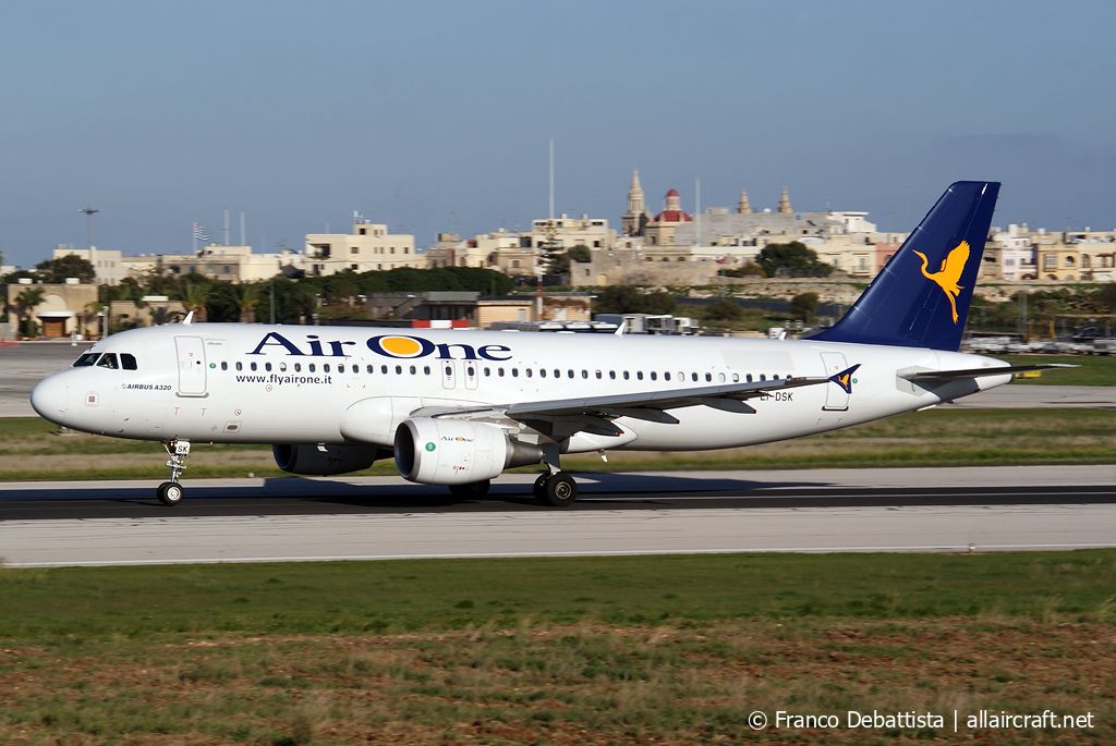 EI-DSK · Airbus A320-216 · (MLA / LMML)