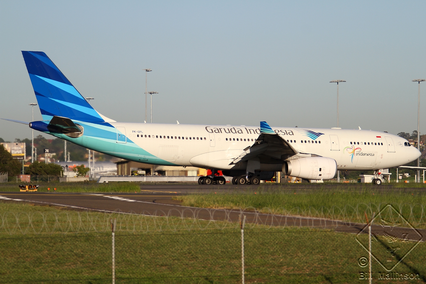 PK-GPL · Airbus A330-243 · (SYD / YSSY)