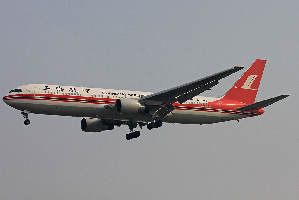 B-2570 · Boeing 767-36D · (PEK / ZBAA)