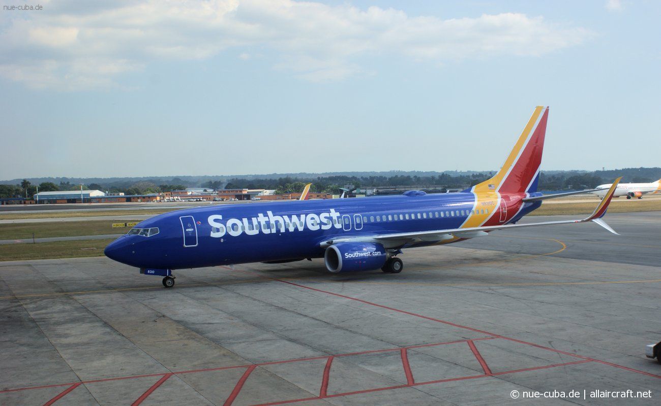 N8310C · Boeing 737-8H4(WL) · (HAV / MUHA)