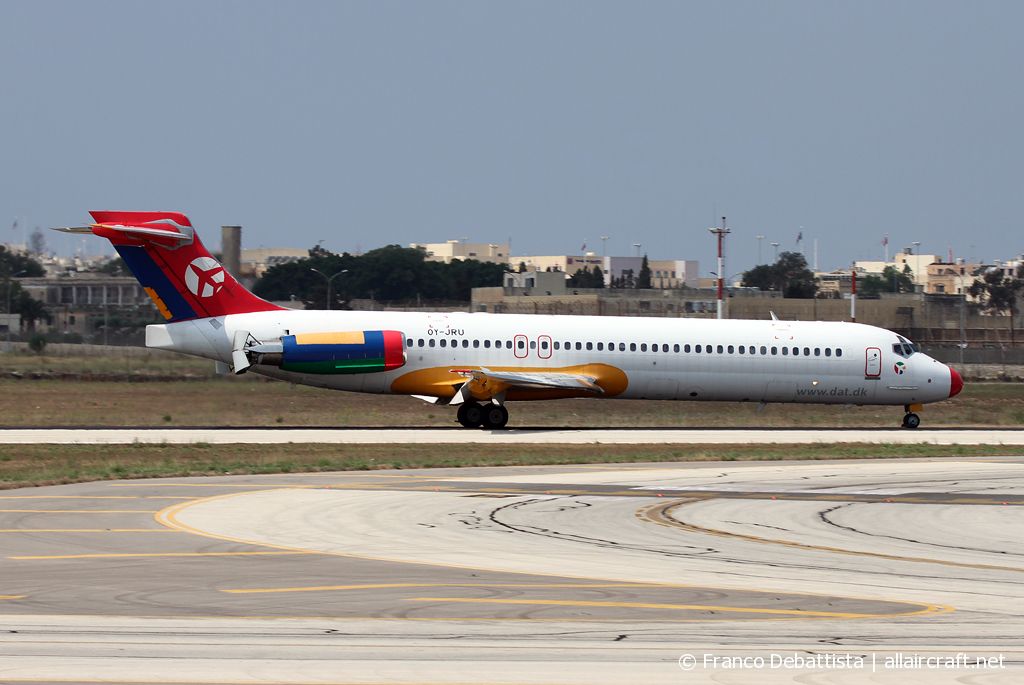 OY-JRU · McDonnell Douglas MD-87 · (MLA / LMML)