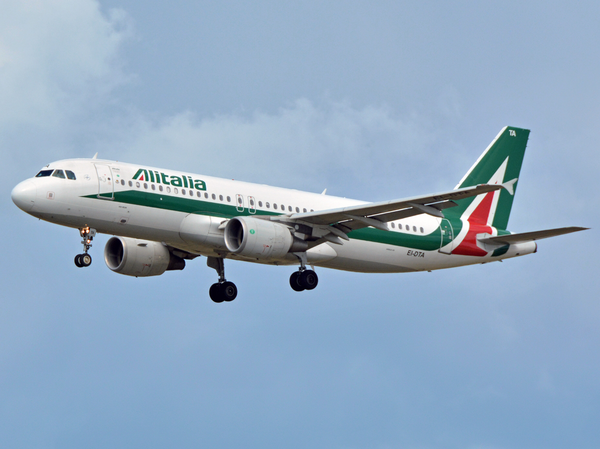 EI-DTA · Airbus A320-216 · (CPH / EKCH)