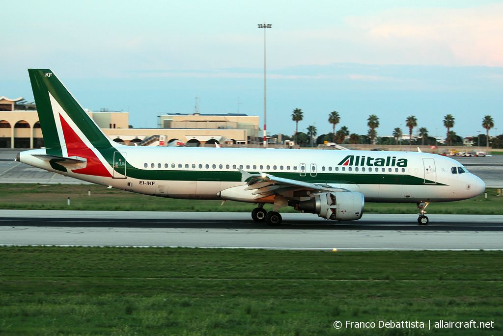 EI-IKF · Airbus A320-214 · (MLA / LMML)