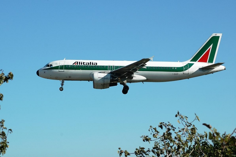 I-BIKF · Airbus A320-214 · (LIS / LPPT)