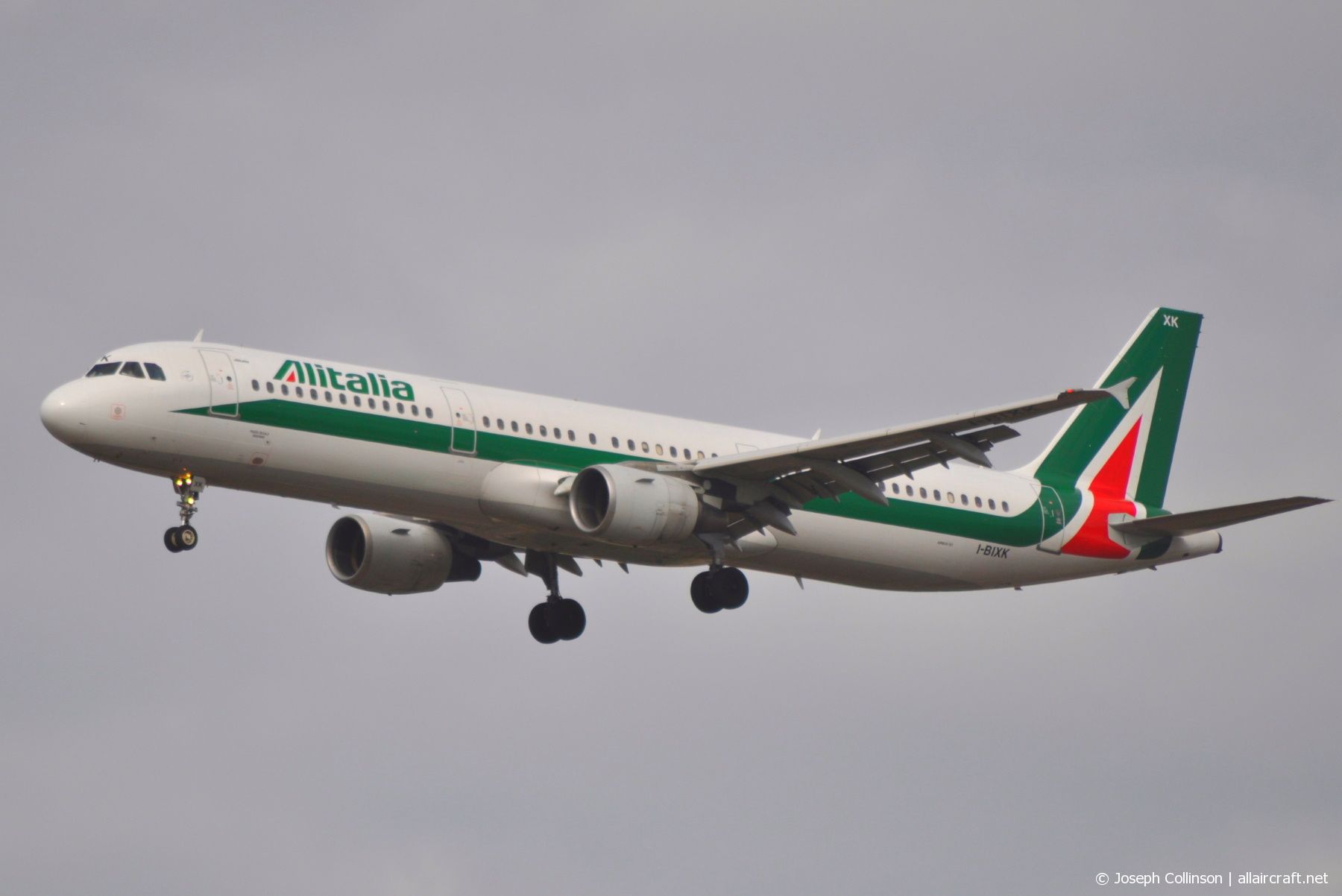 I-BIXK · Airbus A321-112 · (LHR / EGLL)