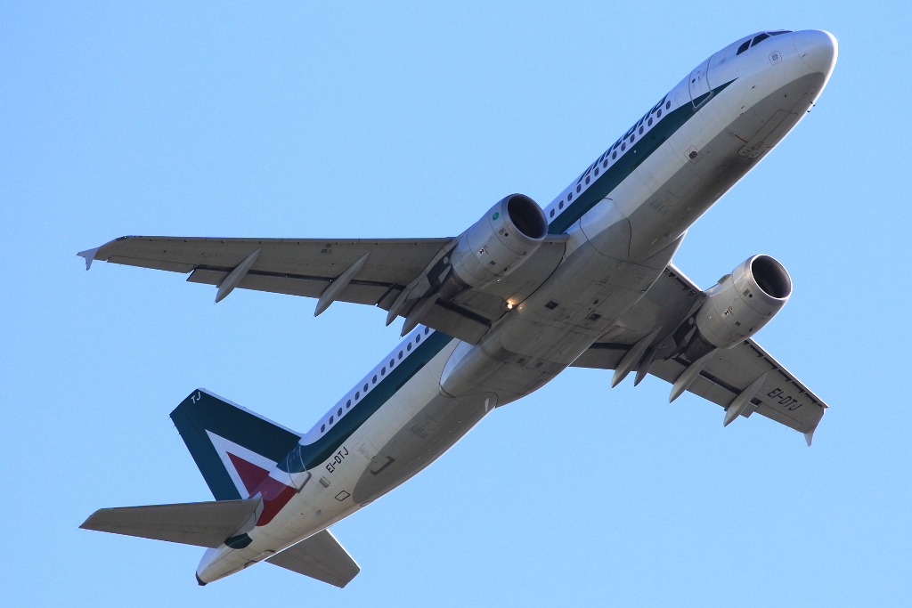EI-DTJ · Airbus A320-216 · (FCO / LIRF)