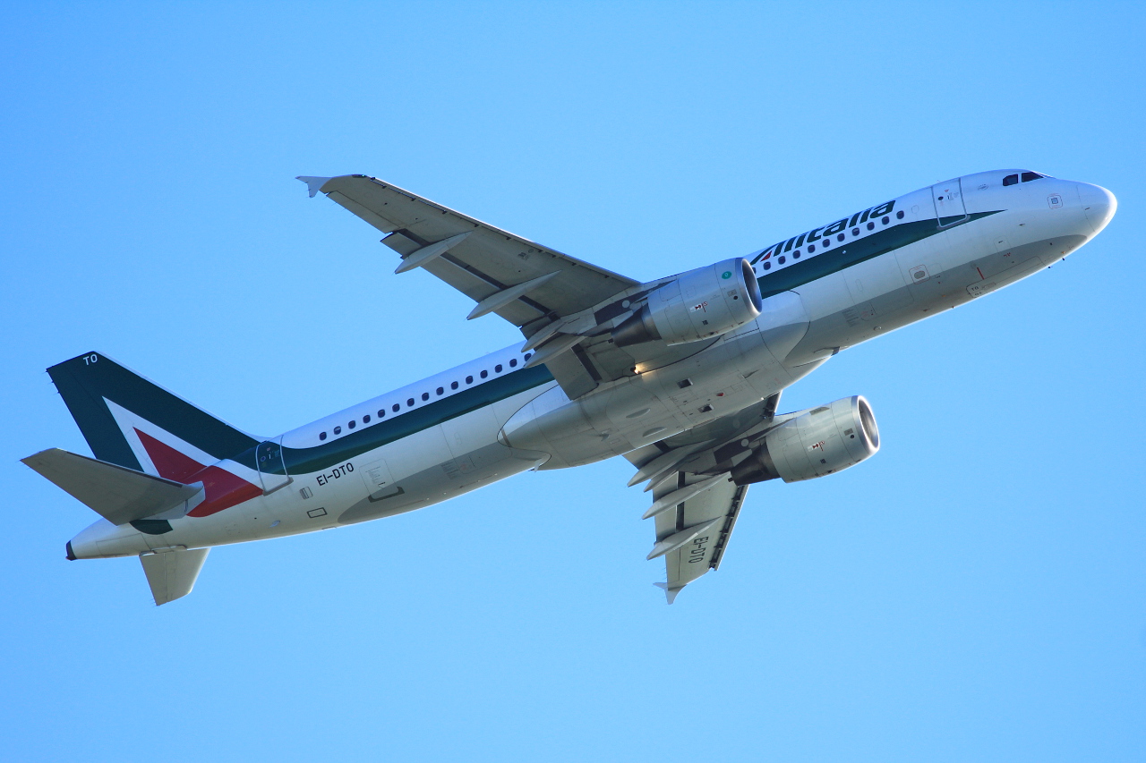 EI-DTO · Airbus A320-216 · (FCO / LIRF)