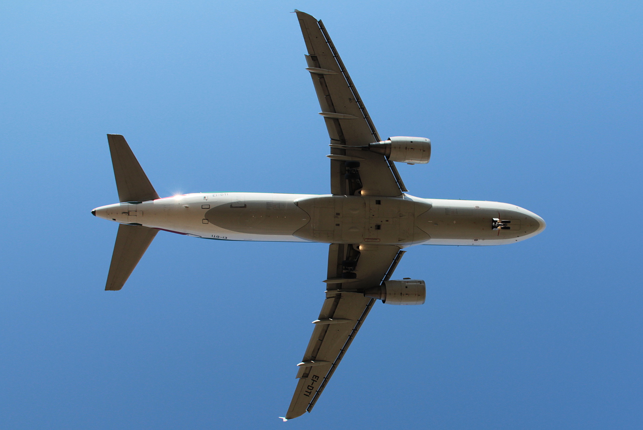 EI-DTI · Airbus A320-216 · (FCO / LIRF)