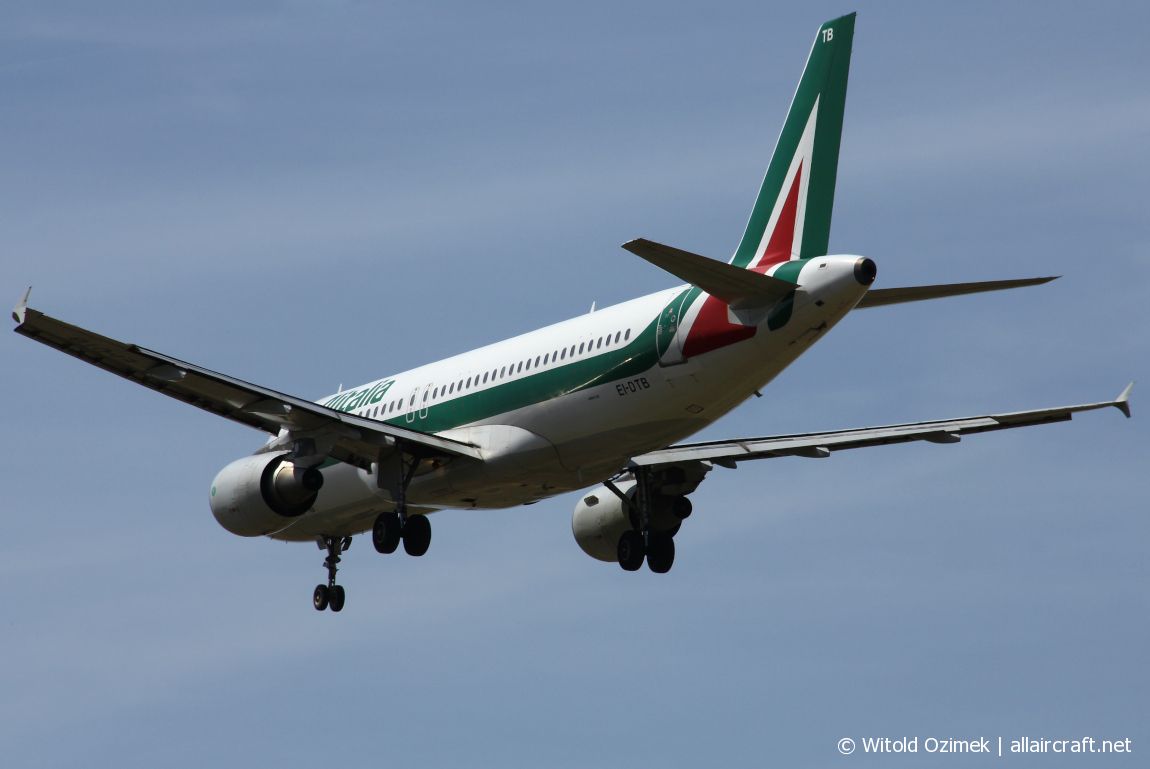 EI-DTB · Airbus A320-216 · (FCO / LIRF)