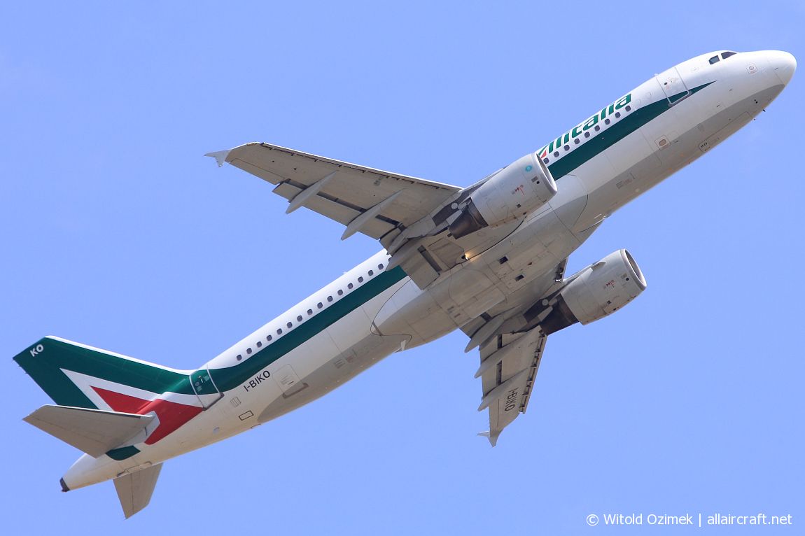 I-BIKO · Airbus A320-214 · (FCO / LIRF)