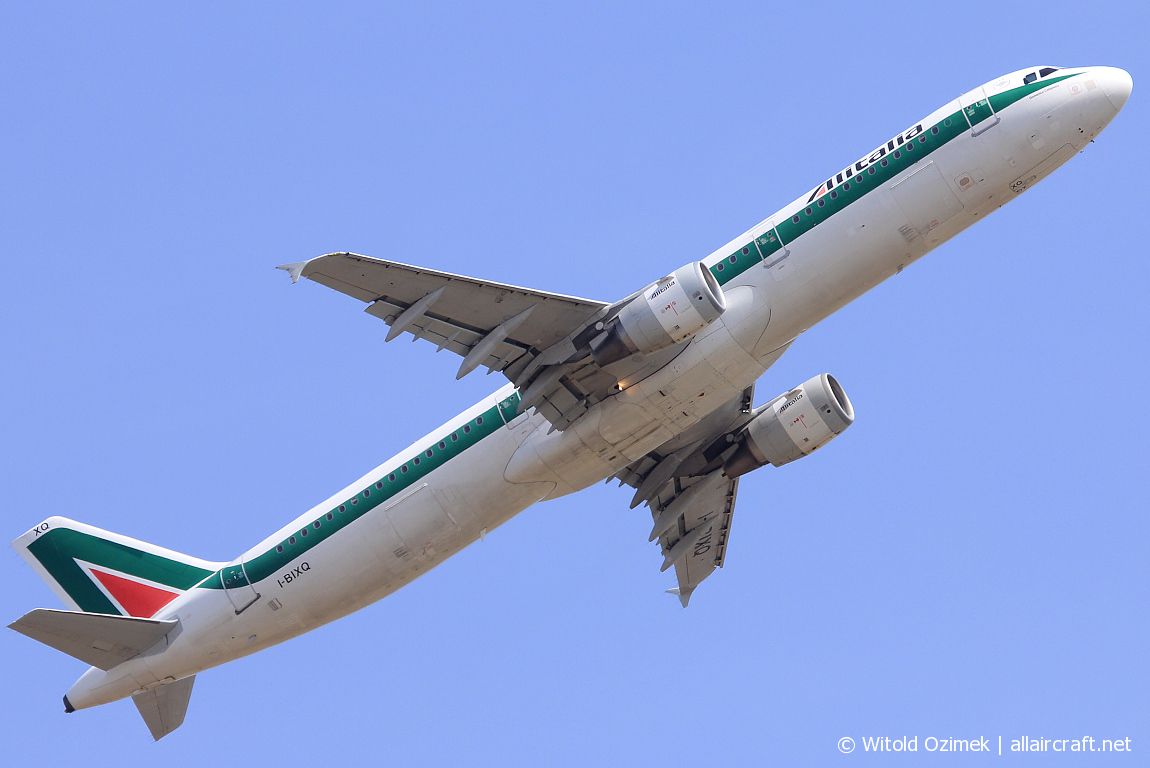 I-BIXQ · Airbus A321-112 · (FCO / LIRF)